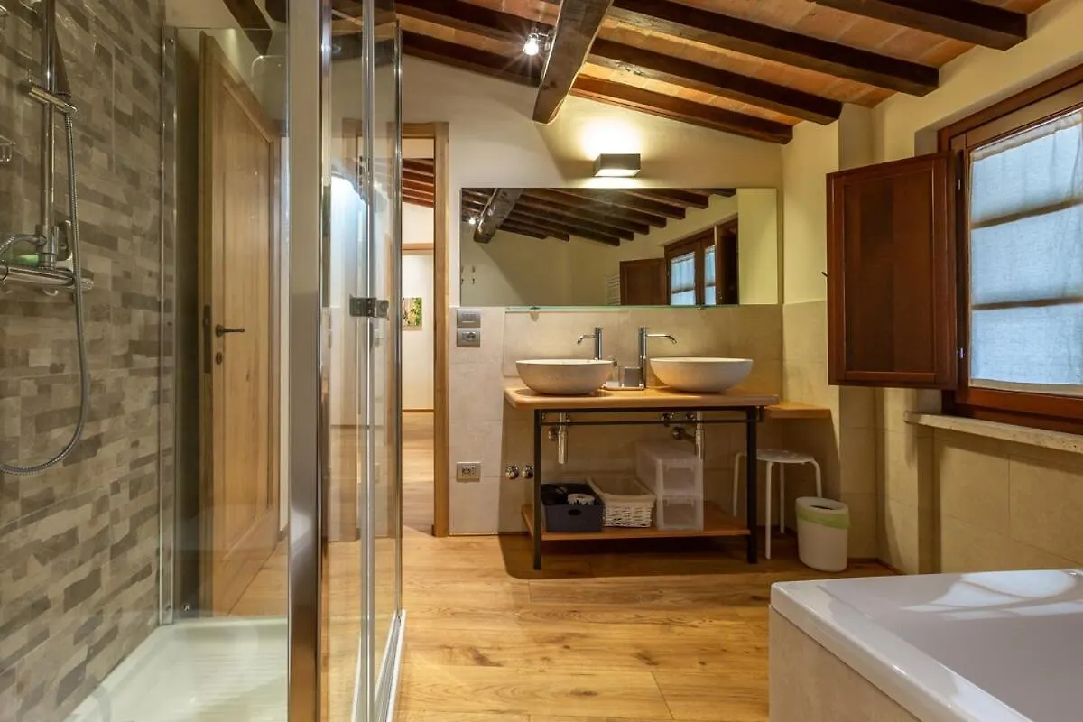Apartament Town House Happy Life Cetona Rzym